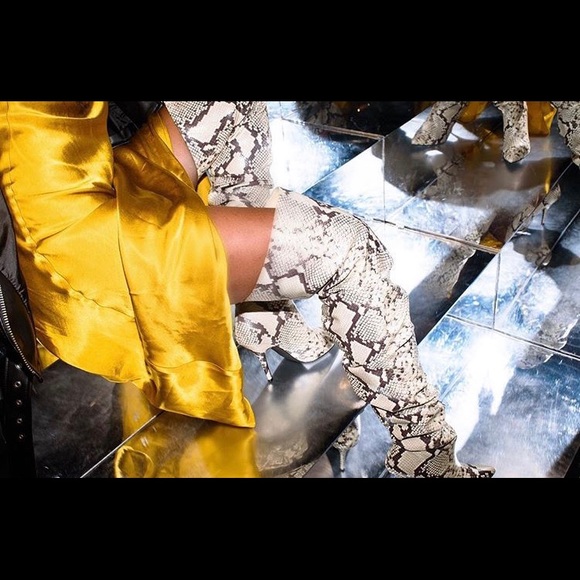 🔥🔥Snake thigh high over the knee high heel boots - Picture 2 of 7